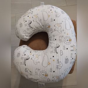 Round lab baby pillow